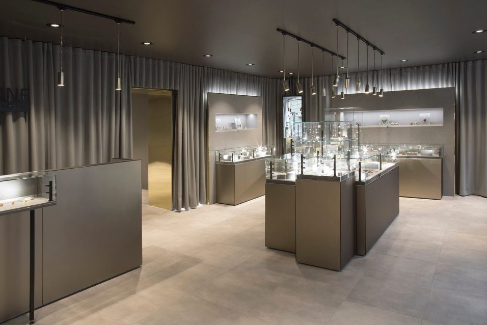 現(xiàn)代輕奢珠寶店整體裝修效果圖