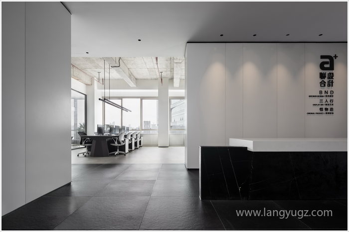 前臺與公共辦公室效果圖