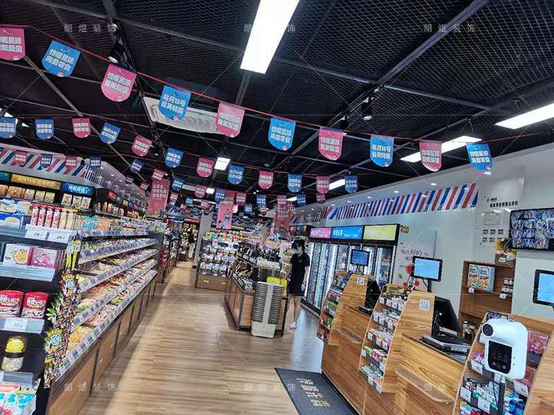 零食店鋪裝修完工現(xiàn)場(chǎng)實(shí)景圖